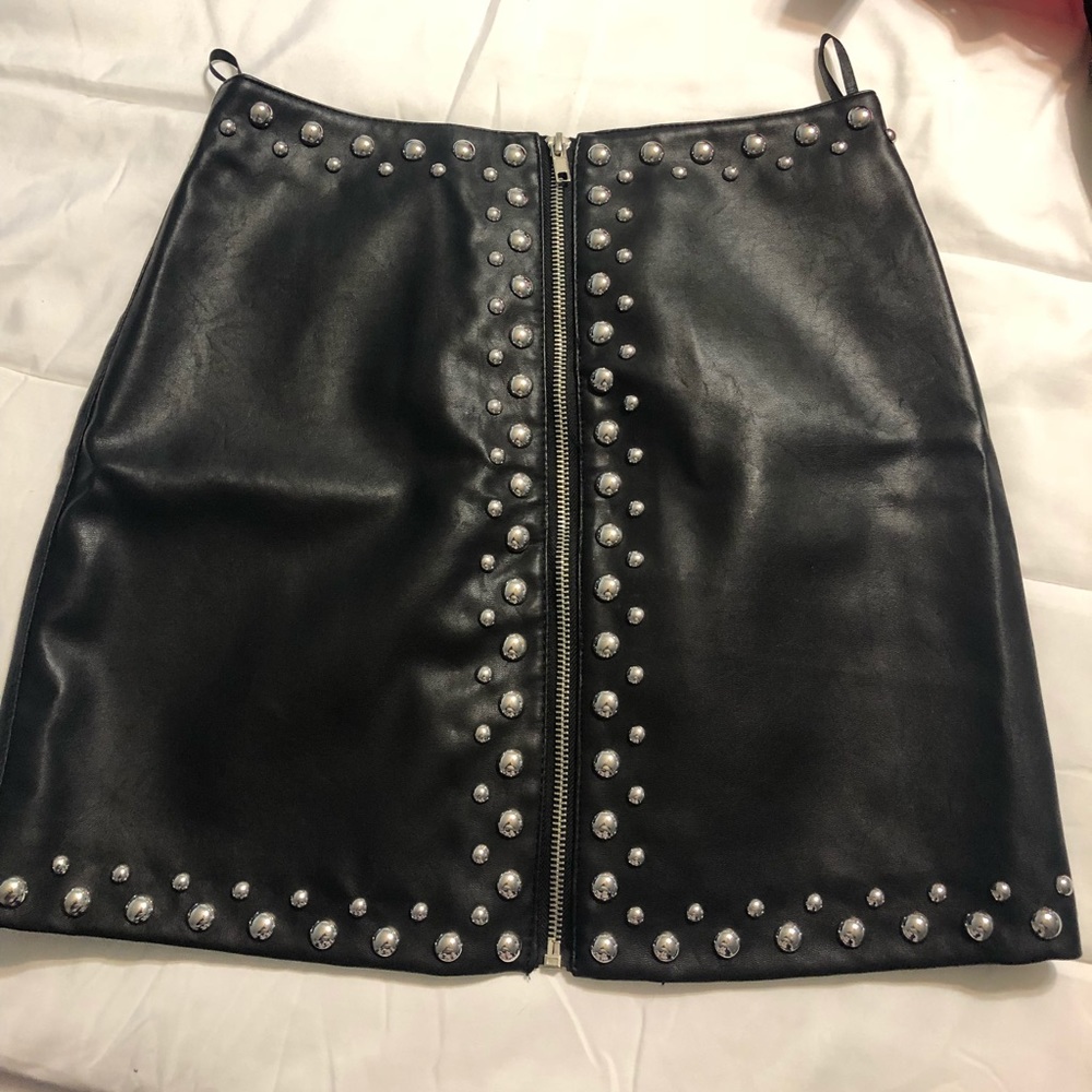 BRAND NEW FOREVER21 HIGH WAISTED LEATHER SKIRT